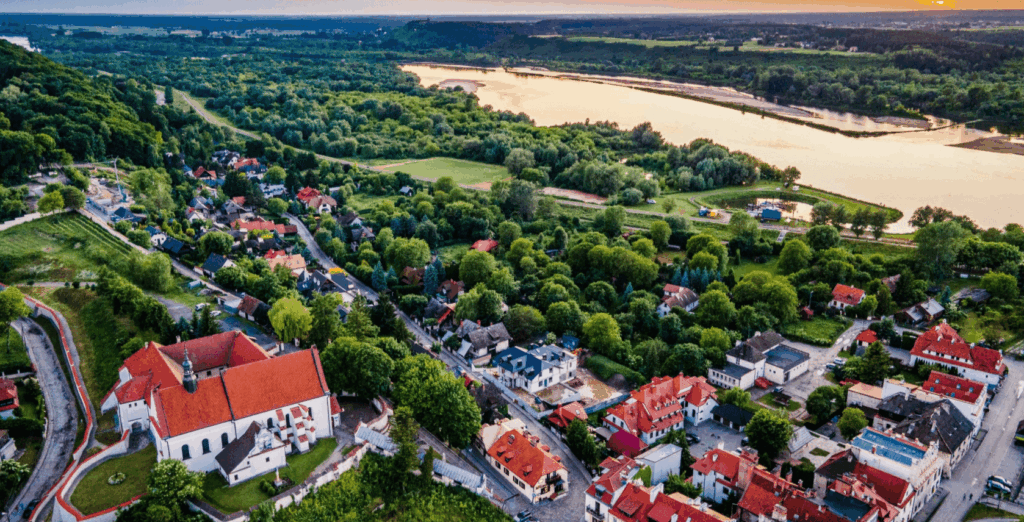 Discover the Slow Life in Kazimierz Dolny – Poland’s Hidden Artistic Haven